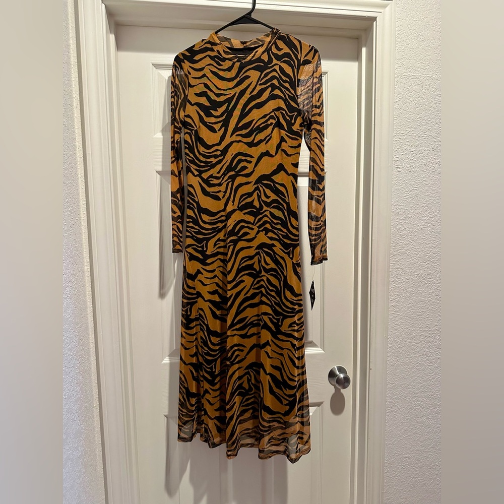 Kate and Lily, size 4, rust/black tiger pattern long sleeve dress NWT